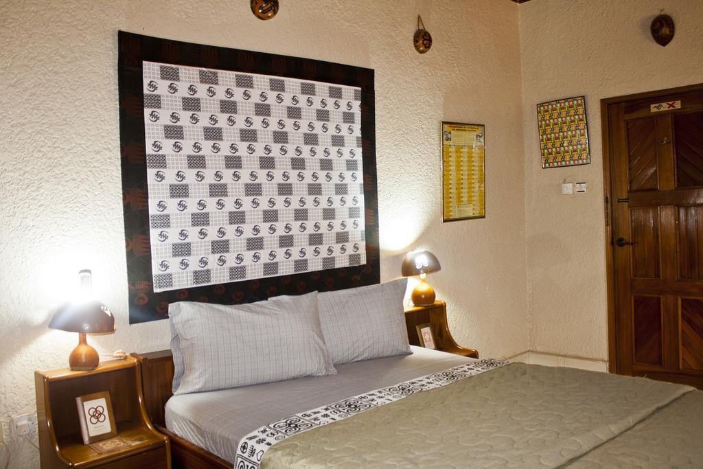 Four Villages Inn Kumasi Habitación foto