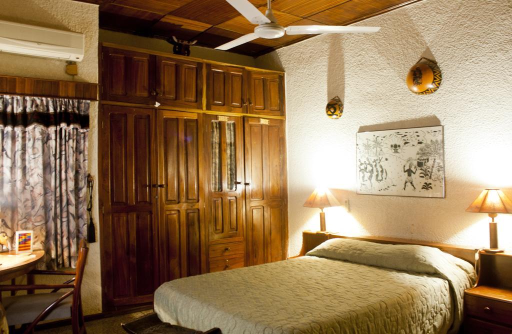 Four Villages Inn Kumasi Habitación foto